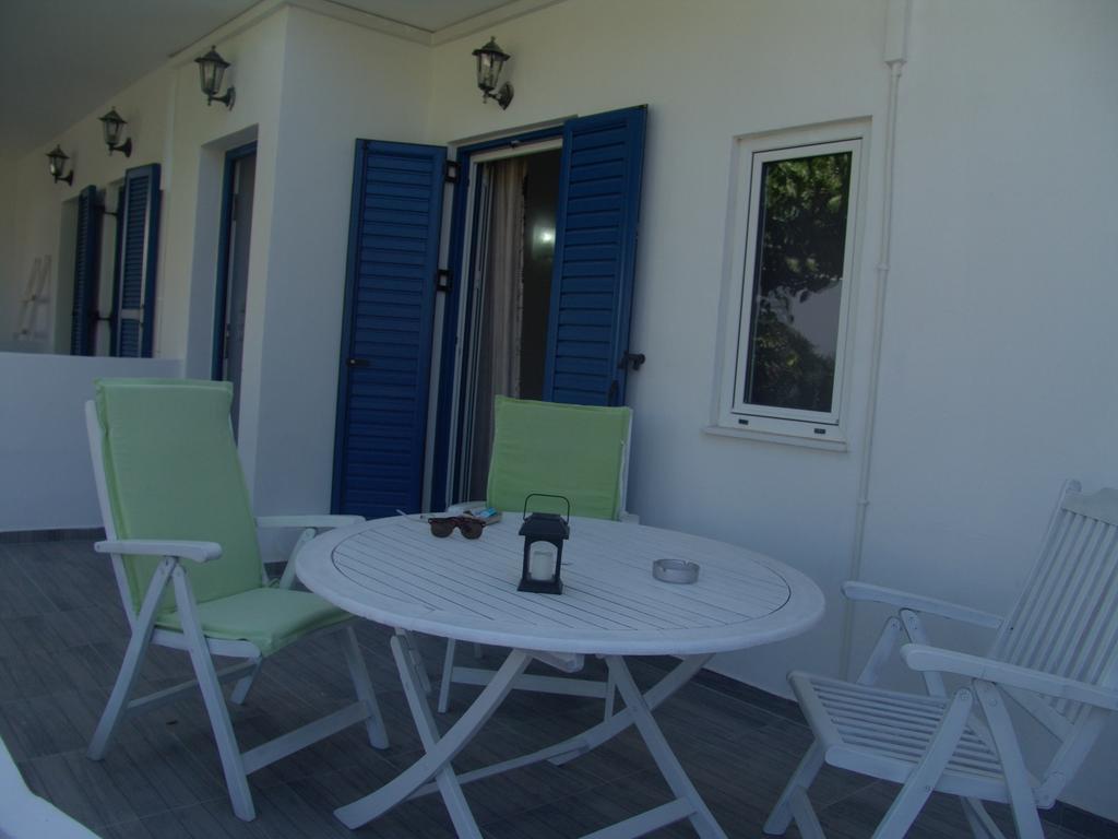 Avlomonasbeach Livadi  Buitenkant foto